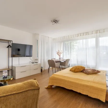 Habitación en casa particular Moebliertes Berna